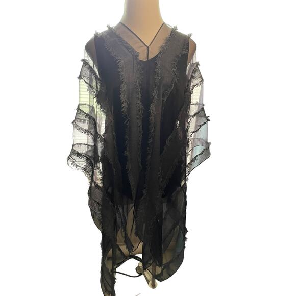 I JUST WANT WOW Black Print Shawls - Picture 5 of 5